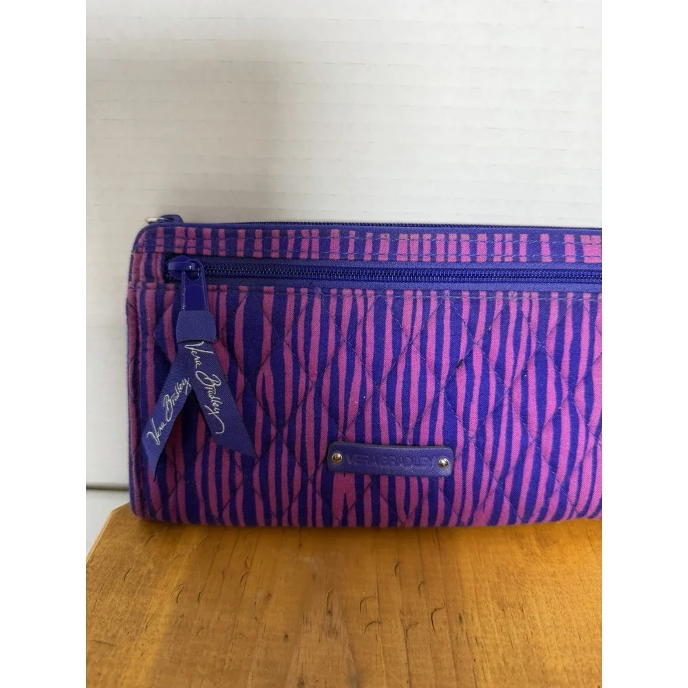 Vera Bradley Quilted Wristlet‎ Clutch Purple Pink Stripe Zip Wallet Organizer